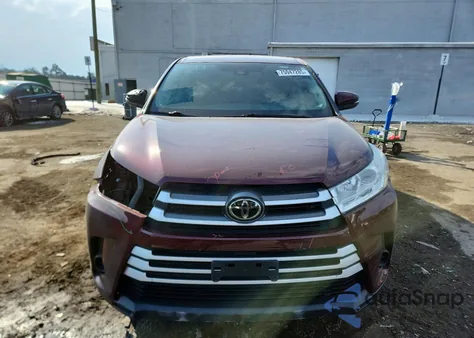 2018 Toyota Highlander Le из США, поврежденный, VIN 5TDZARFH0JS039014